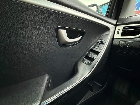 Hyundai i30 Classic, 2013 года, пробег 238364 км