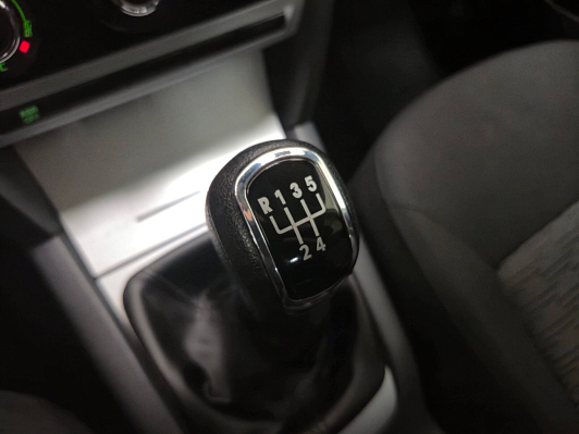 Skoda Octavia Ambition, 2010 года, пробег 291734 км