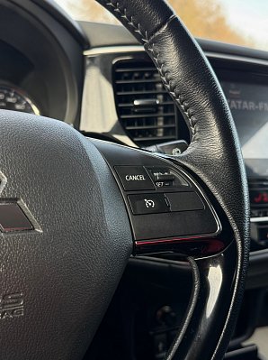Mitsubishi Outlander Intense+, 2021 года, пробег 151139 км