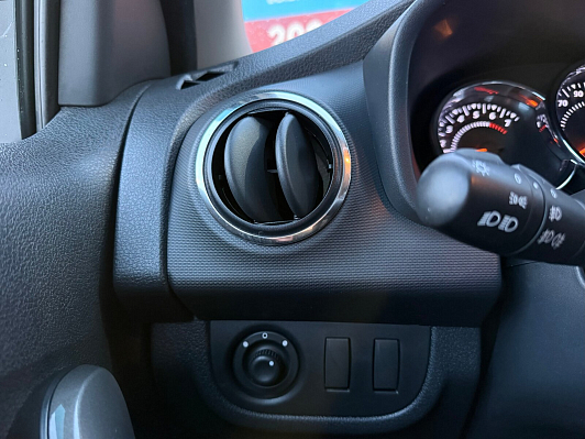 Renault Sandero Stepway Life, 2020 года, пробег 70800 км