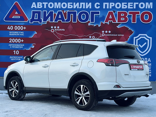 Toyota RAV4 Style, 2017 года, пробег 133438 км