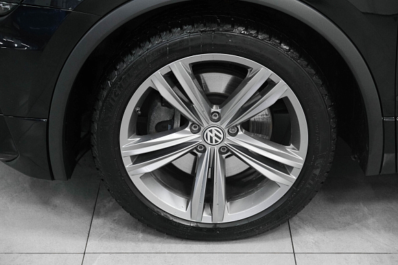 Volkswagen Tiguan Highline, 2018 года, пробег 251323 км
