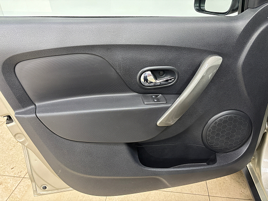 Renault Sandero Stepway Drive, 2019 года, пробег 126759 км