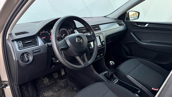 Skoda Rapid Hockey Edition Active, 2019 года, пробег 125841 км