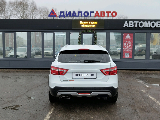 Lada (ВАЗ) Vesta Luxe, 2018 года, пробег 114000 км