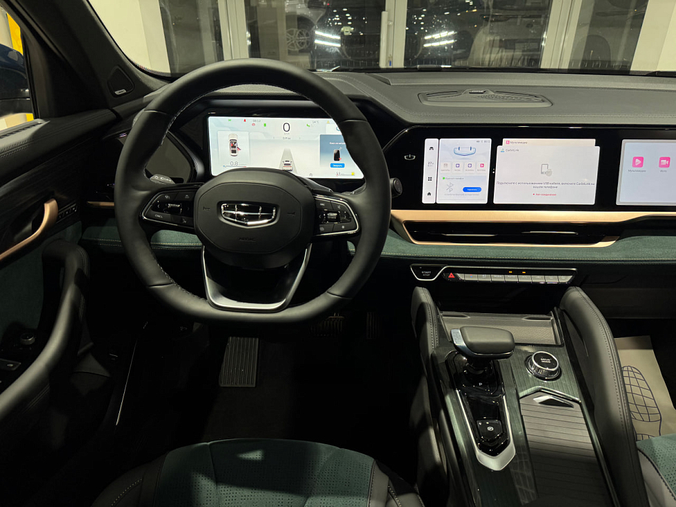Geely Monjaro Exclusive, синий