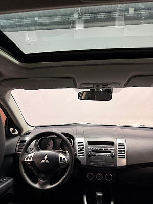 Mitsubishi Outlander Intense, 2008 года, пробег 157530 км