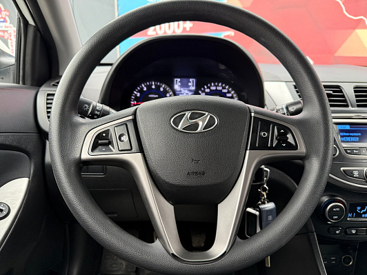 Hyundai Solaris, 2016 года, пробег 290000 км