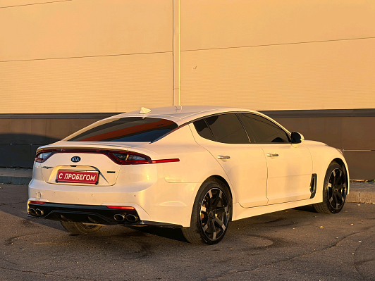 Kia Stinger Prestige, 2019 года, пробег 125233 км