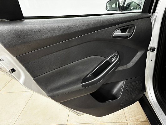 Ford Focus Titanium, 2011 года, пробег 159295 км