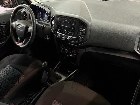 Lada (ВАЗ) XRAY, 2018 года, пробег 204905 км