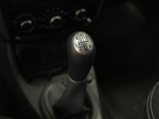 Nissan Terrano Elegance, 2017 года, пробег 104000 км