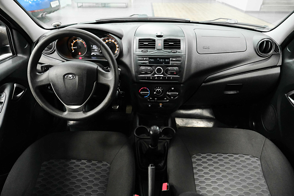 Lada (ВАЗ) Granta Luxe, 2019 года, пробег 134000 км