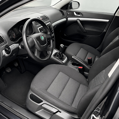 Skoda Octavia, 2010 года, пробег 184079 км