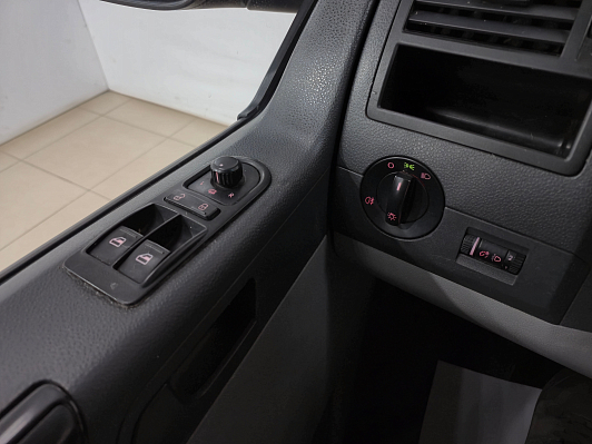 Volkswagen Caravelle, 2012 года, пробег 578497 км