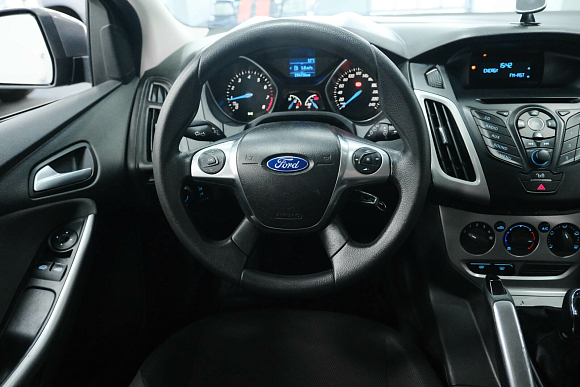 Ford Focus, 2013 года, пробег 194715 км