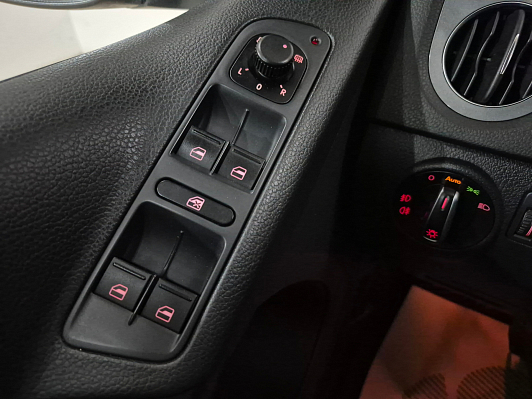 Volkswagen Tiguan, 2014 года, пробег 149931 км