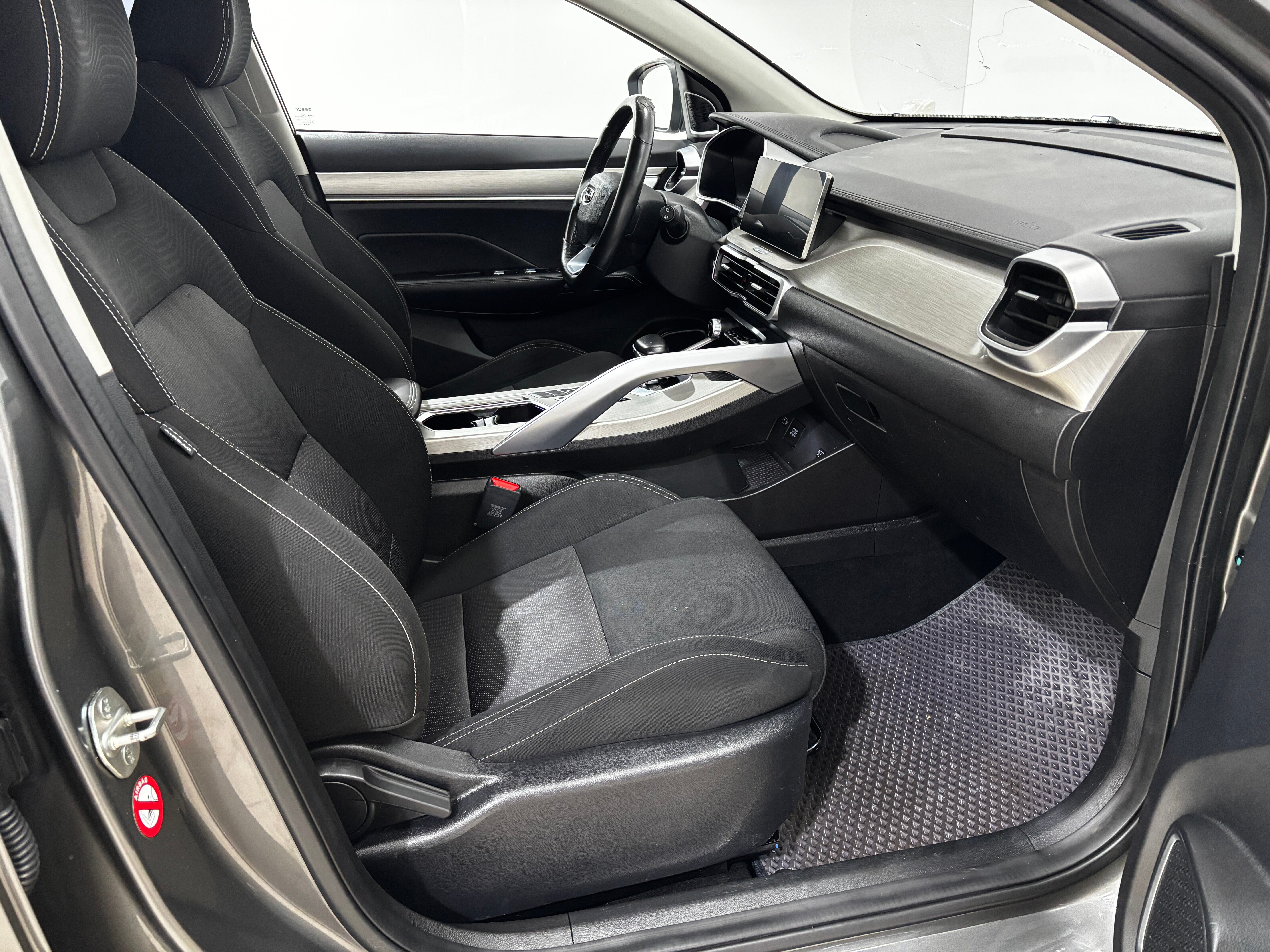 Geely Coolray Luxury, 2022 года, пробег 163330 км