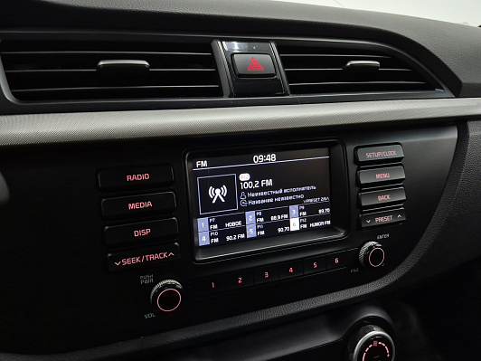 Kia Rio Luxe, 2017 года, пробег 50000 км