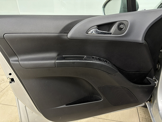 Opel Meriva Cosmo, 2012 года, пробег 141606 км