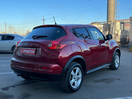 Nissan Juke, 2013 года, пробег 195000 км