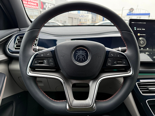 BYD Qin, 2022 года, пробег 135 км