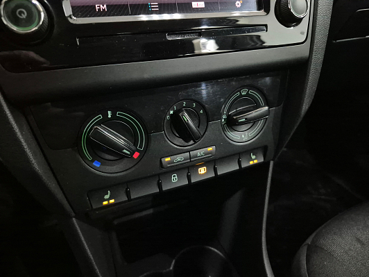 Skoda Rapid Hockey Edition Active, 2019 года, пробег 99709 км