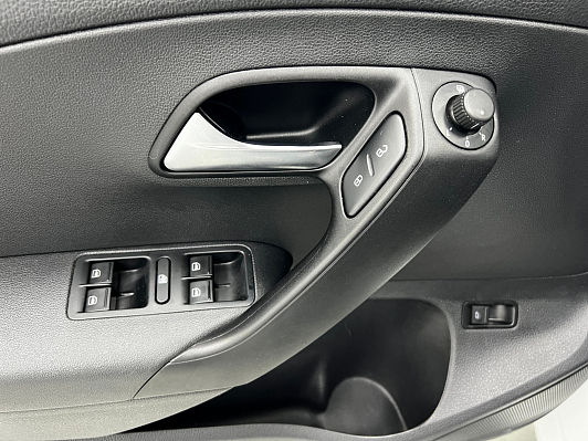 Volkswagen Polo SELECT, 2020 года, пробег 153000 км