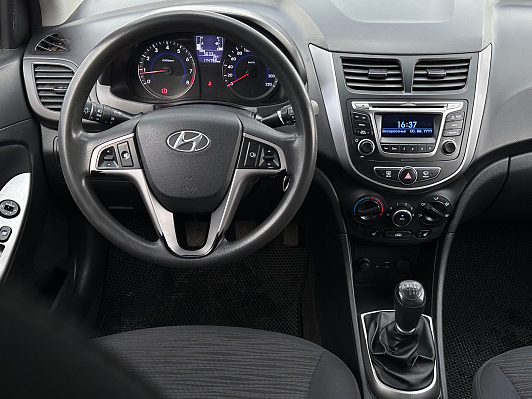 Hyundai Solaris Comfort, 2015 года, пробег 174780 км