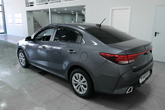 Kia Rio Luxe, 2021 года, пробег 68500 км