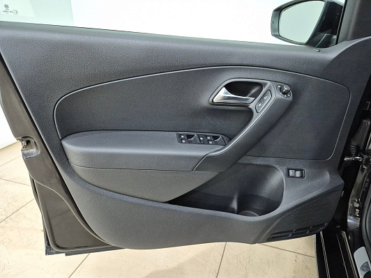 Volkswagen Polo SELECT, 2017 года, пробег 90712 км