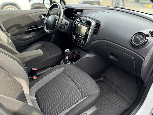 Renault Kaptur Style, 2017 года, пробег 88960 км