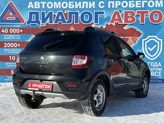 Renault Sandero Stepway Drive, 2019 года, пробег 120100 км