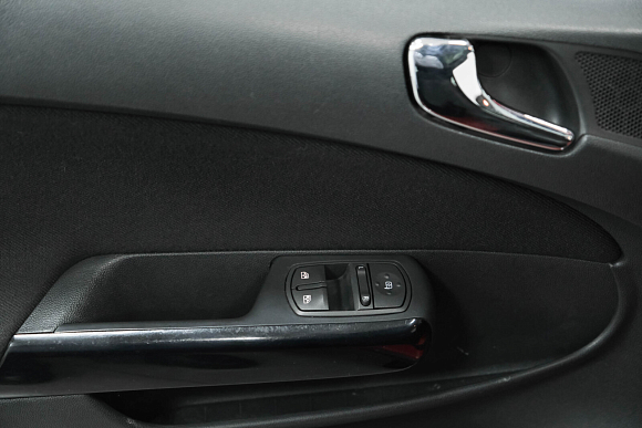 Opel Corsa Color Edition, 2012 года, пробег 158000 км