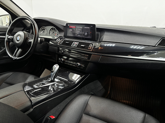 BMW 5 серии, 2015 года, пробег 239216 км