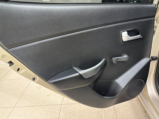 Kia Rio Comfort, 2015 года, пробег 76597 км