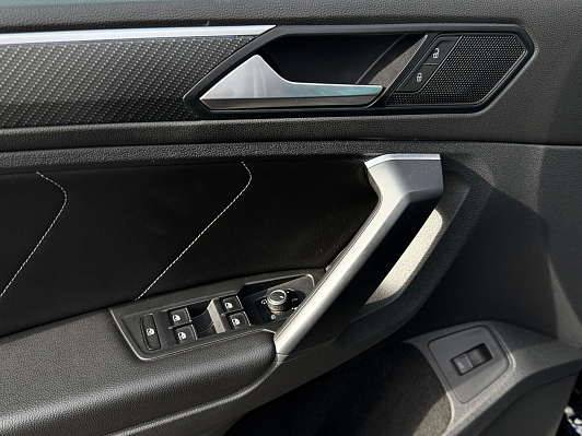 Volkswagen Tiguan R-Line, 2021 года, пробег 97115 км