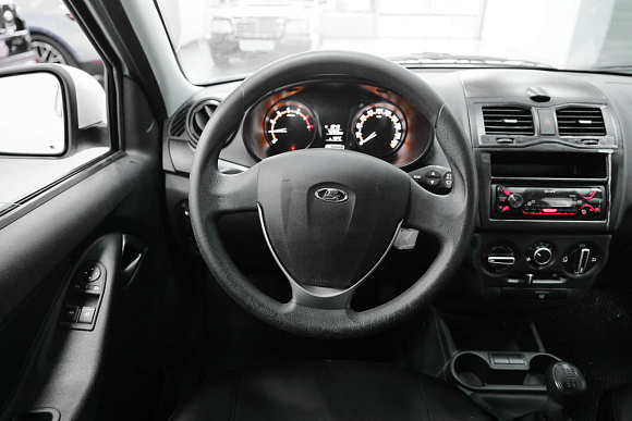 Lada (ВАЗ) Granta Standard, 2023 года, пробег 40000 км