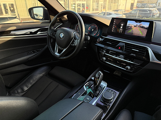 BMW 5 серии 520d Sport Line, 2018 года, пробег 129871 км