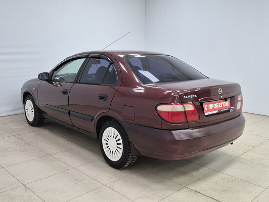 Nissan Almera, 2004 года, пробег 180000 км