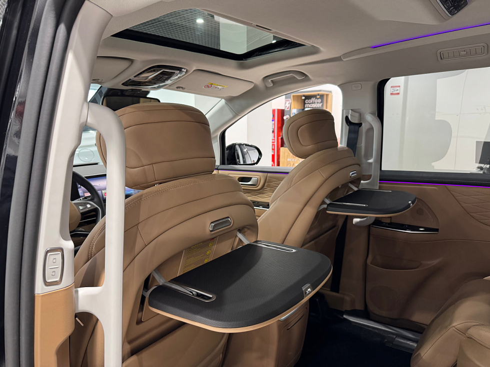 JAC RF8 Flagship, черный