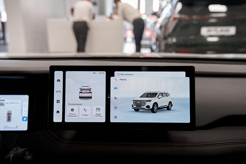 Geely Okavango Флагман, белый