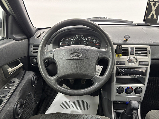 Lada (ВАЗ) Priora Норма, 2010 года, пробег 189590 км