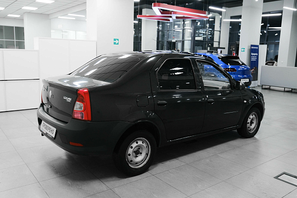 Renault Logan Authentique, 2011 года, пробег 179000 км