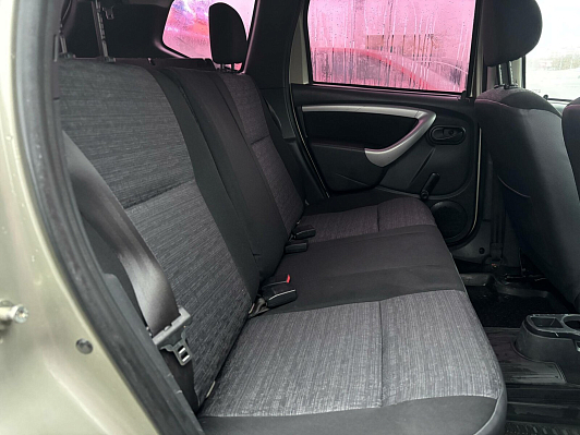 Renault Duster LE Adventure, 2013 года, пробег 147725 км