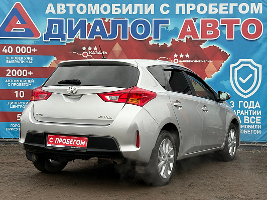 Toyota Auris, 2013 года, пробег 173600 км