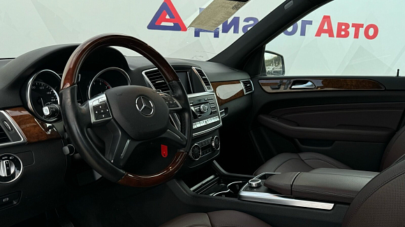 Mercedes-Benz M-Класс, 2011 года, пробег 148000 км