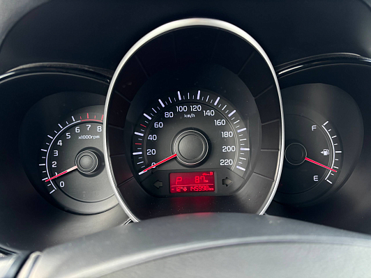 Kia Rio Luxe, 2015 года, пробег 145981 км