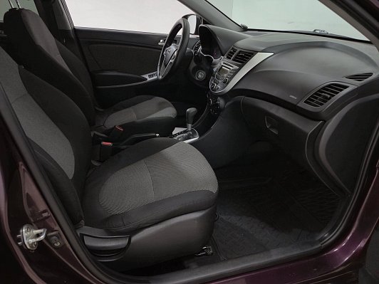 Hyundai Solaris, 2012 года, пробег 262092 км
