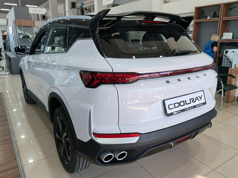 Geely Coolray Эксклюзив, белый